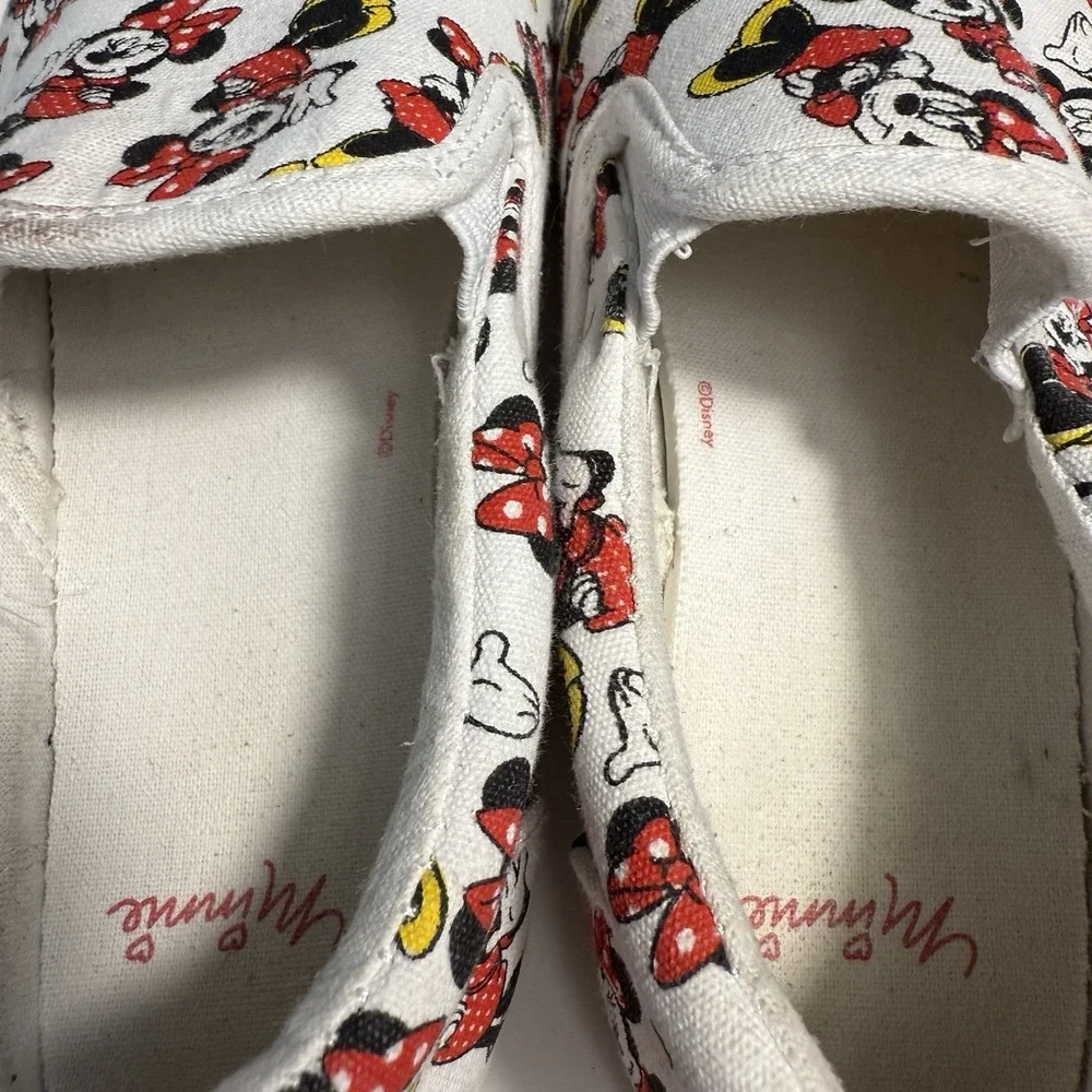 Disney Minnie Mouse Slip-On Canvas Loafers Sneakers, Women's Size 6